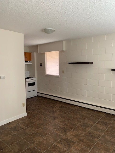🏡 East Side 1 Bedroom Apartment Aug 1 – 1909 7th Street E!